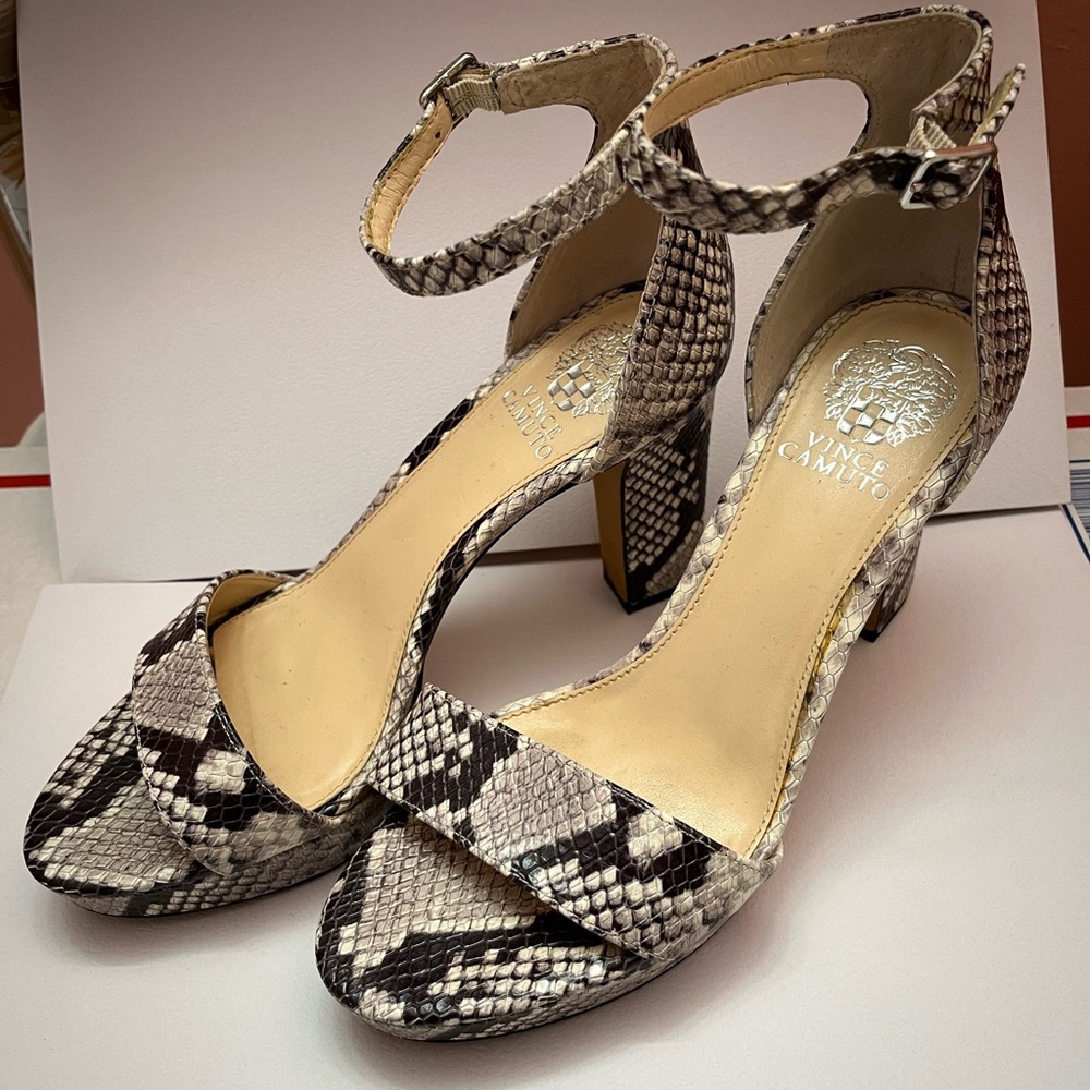 Platform faux snake skin high heels